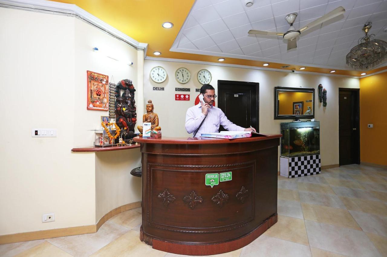 גורגאון Oyo Near Mg Road Near Aravali Biodiversity Park מראה חיצוני תמונה