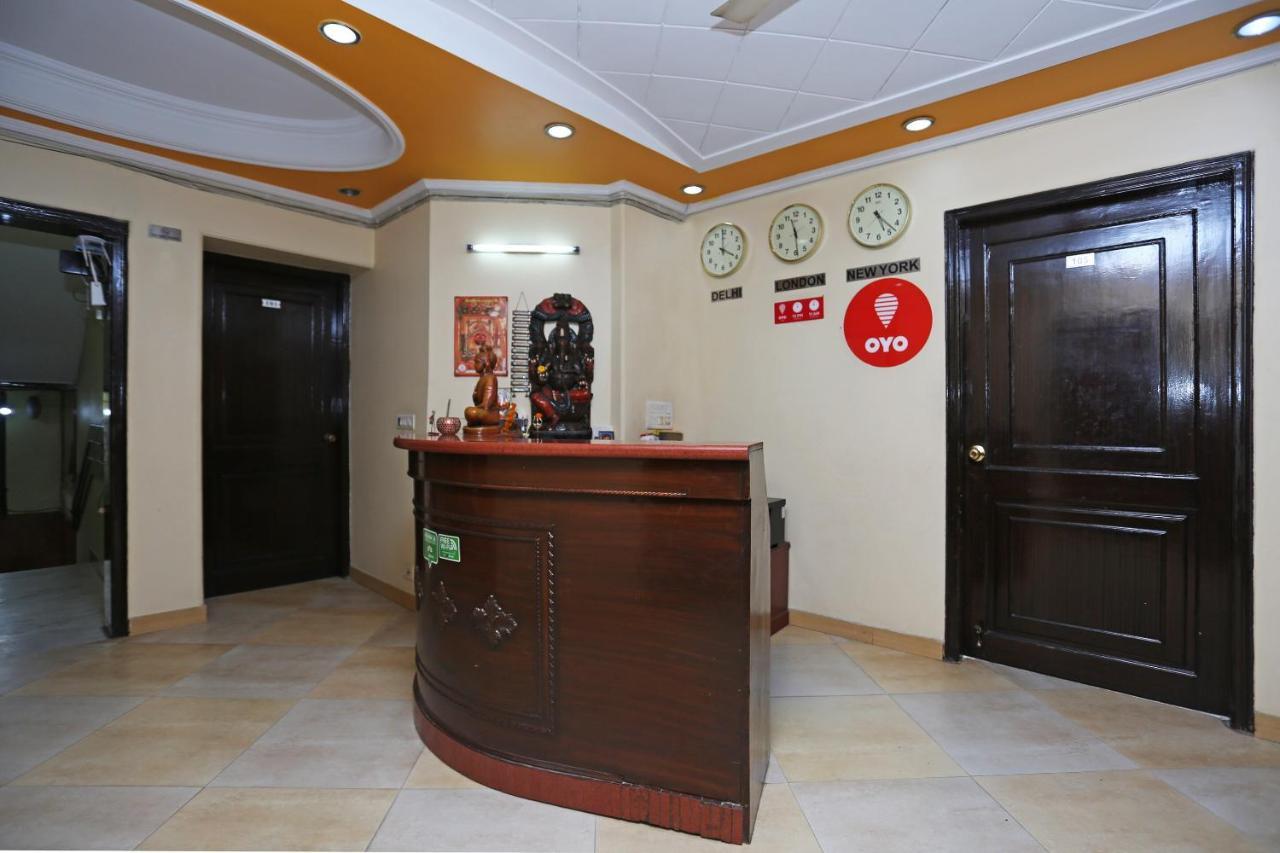גורגאון Oyo Near Mg Road Near Aravali Biodiversity Park מראה חיצוני תמונה