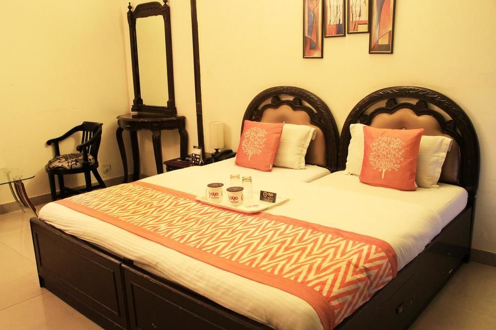 גורגאון Oyo Near Mg Road Near Aravali Biodiversity Park מראה חיצוני תמונה