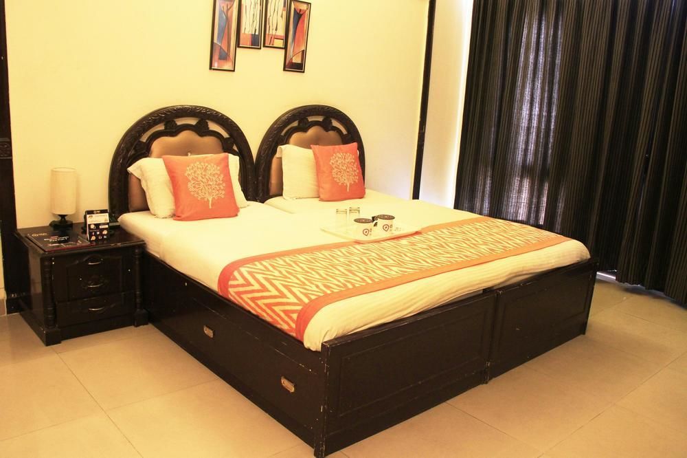 גורגאון Oyo Near Mg Road Near Aravali Biodiversity Park מראה חיצוני תמונה